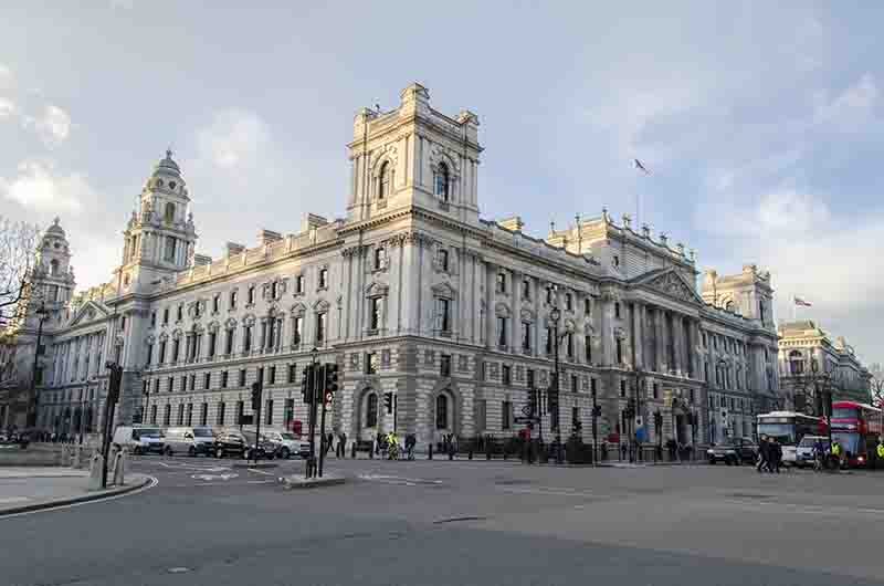 44 - Inglaterra - Londres - edificio de Hacienda y Aduanas